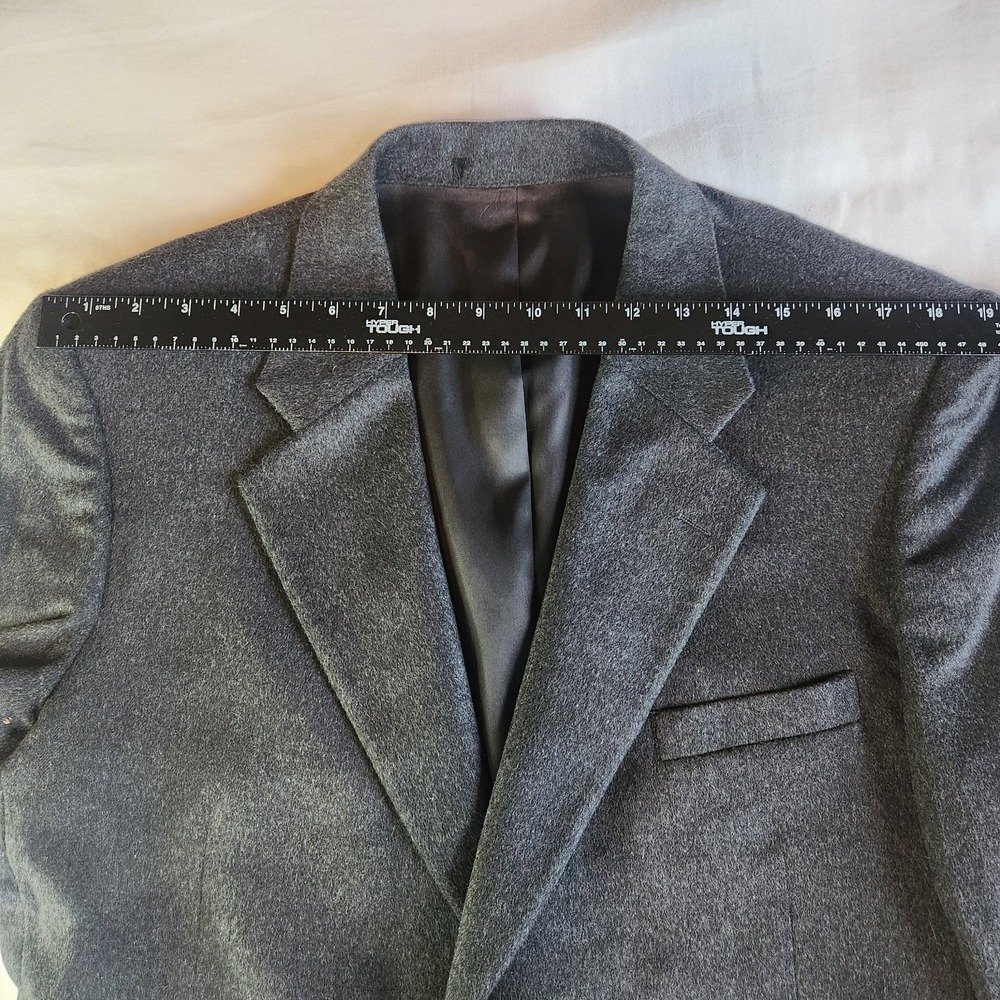 AMERICAN TREND USA Made Sport Coat Mens 40R Gray Solid 100% Cashmere Two Buttons - Picture 3 of 7